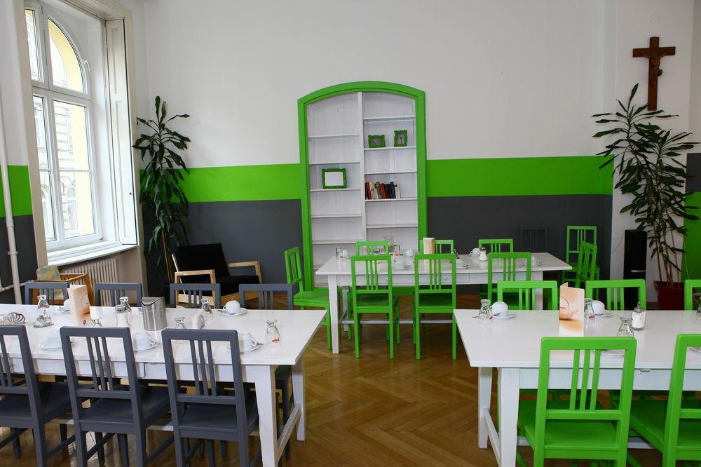 Hostel & Guesthouse Kaiser 23 Відень Екстер'єр фото
